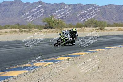 media/Mar-24-2025-Moto Forza (Mon) [[57ce5c5cff]]/1-Advanced Group/Session 3 (Turn 6 Inside)/